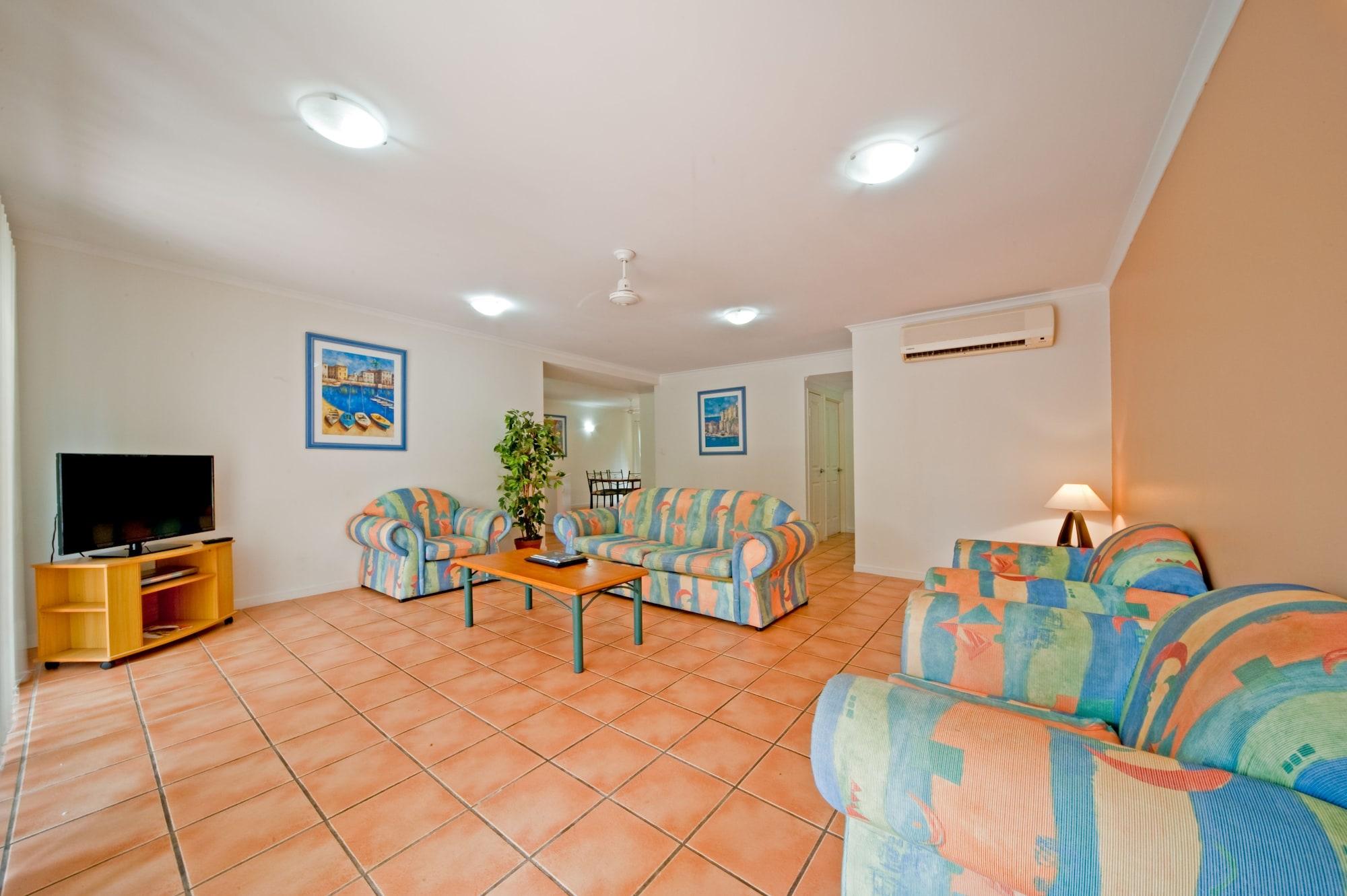 איירלי ביץ' At Beach Court Holiday Villas מראה חיצוני תמונה