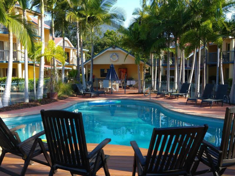 איירלי ביץ' At Beach Court Holiday Villas מראה חיצוני תמונה