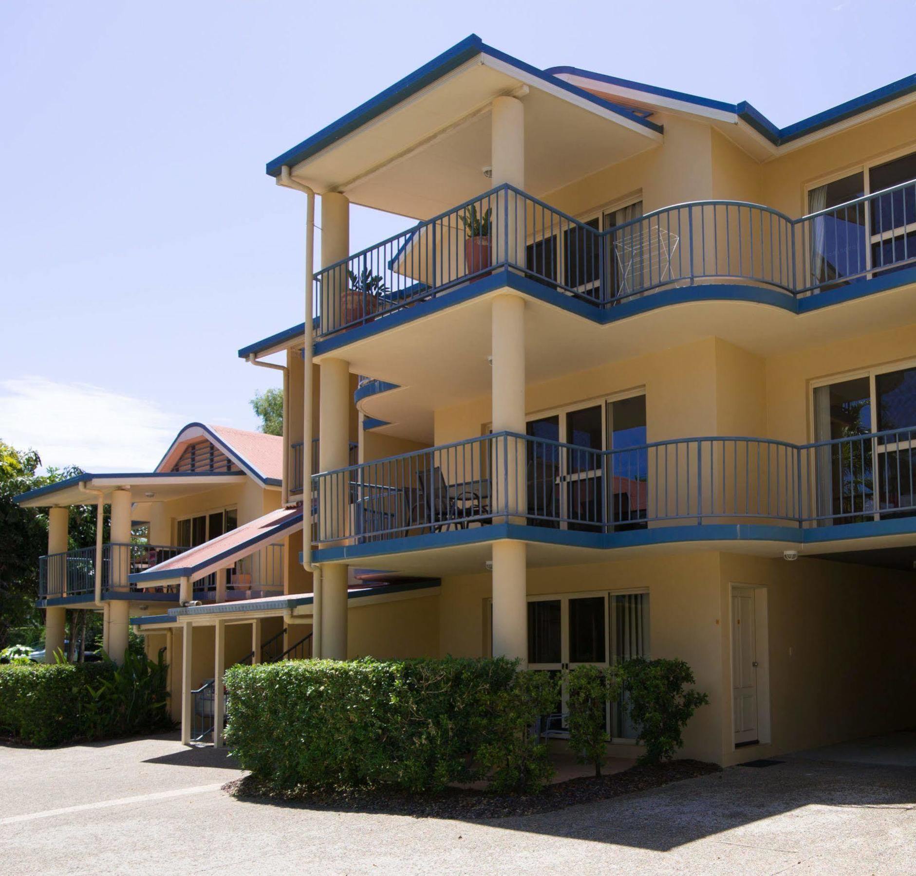 איירלי ביץ' At Beach Court Holiday Villas מראה חיצוני תמונה